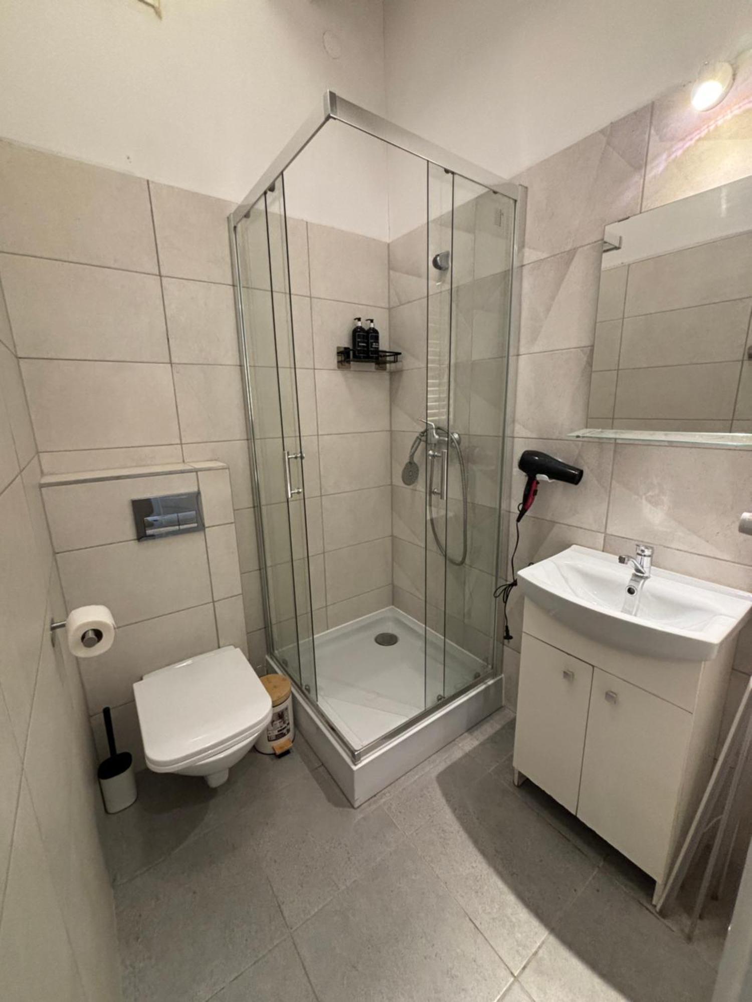Shespace Apartrooms Krakow Ngoại thất bức ảnh